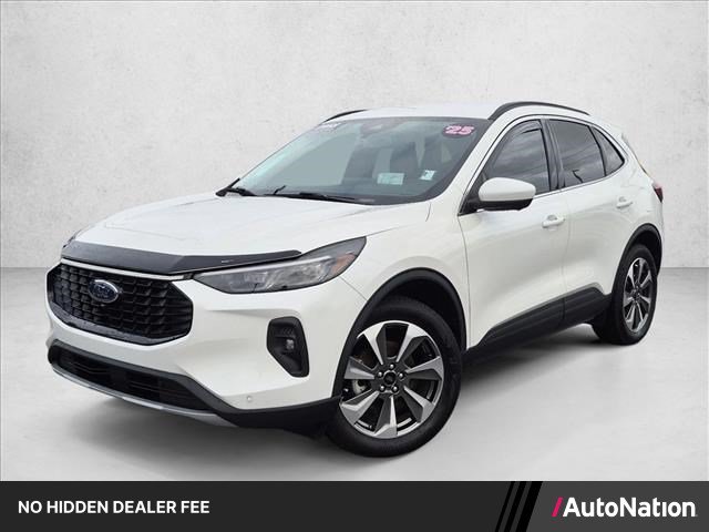 Certified 2025 Ford Escape Platinum w/ Premium Technology Package AWD/4WD image 1