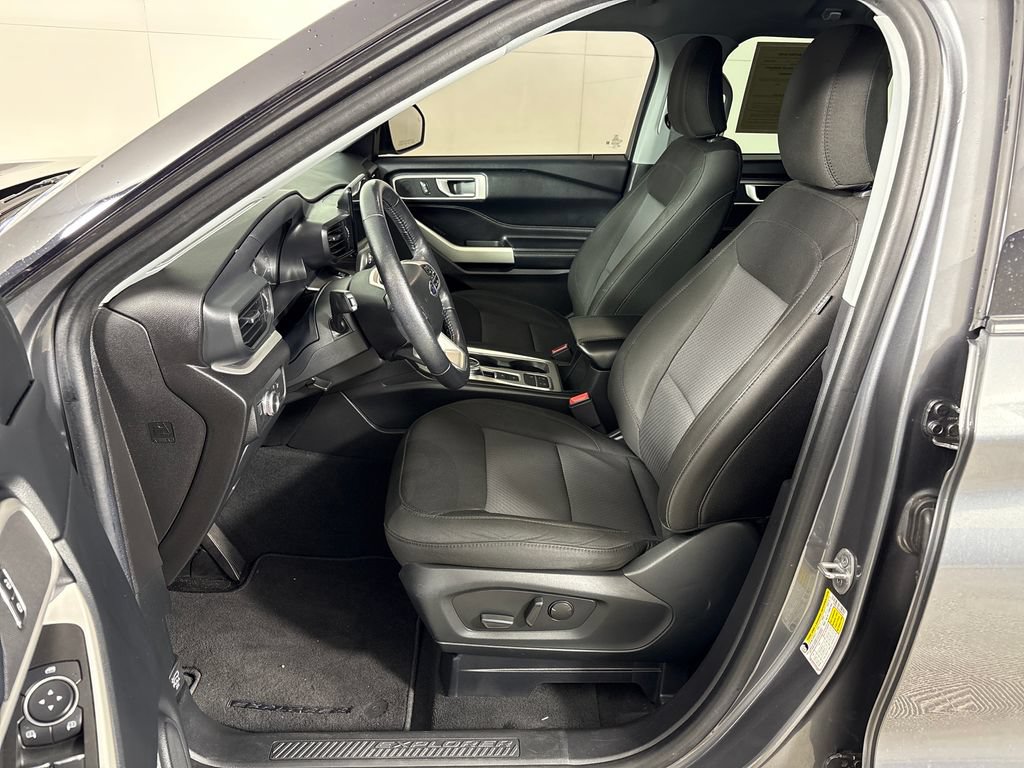 Certified 2022 Ford Explorer XLT RWD image 27