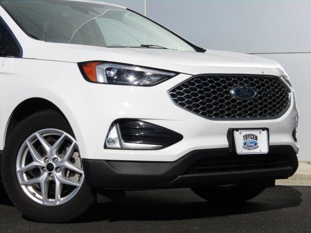 Certified 2023 Ford Edge SEL w/ Convenience Package AWD/4WD image 3