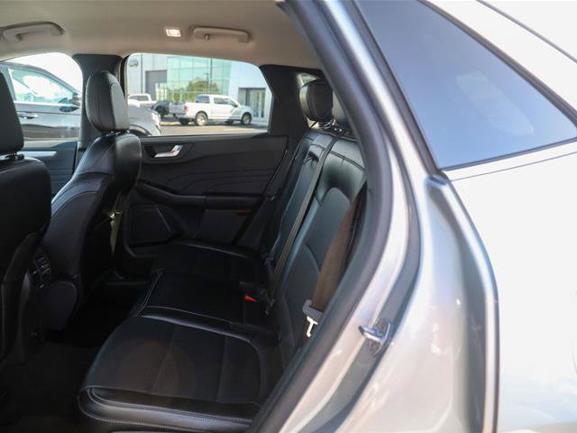 Certified 2024 Ford Escape Platinum AWD/4WD image 23
