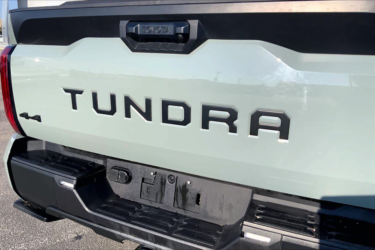 Used 2024 Toyota Tundra SR5 w/ SR5 Premium Package AWD/4WD image 27