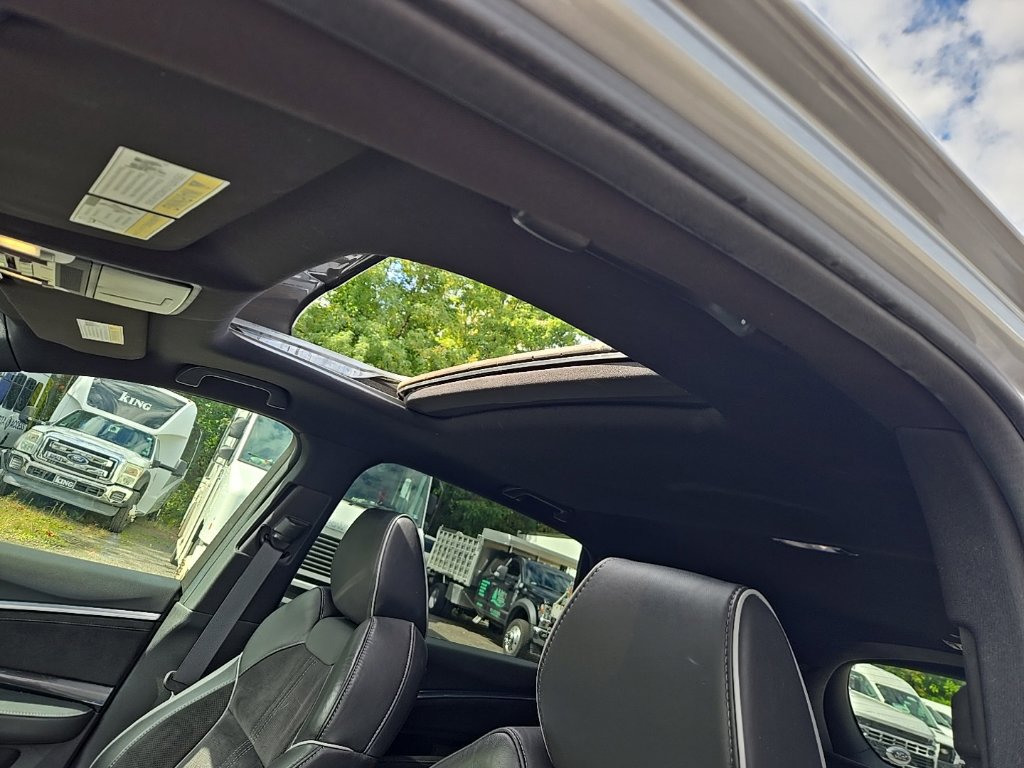 Used 2020 Acura MDX w/ Technology Package AWD/4WD image 10