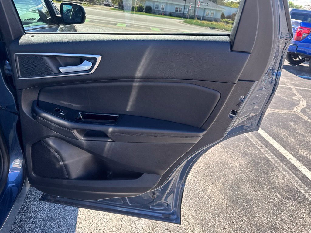 Certified 2019 Ford Edge SEL w/ Equipment Group 201A AWD/4WD image 37