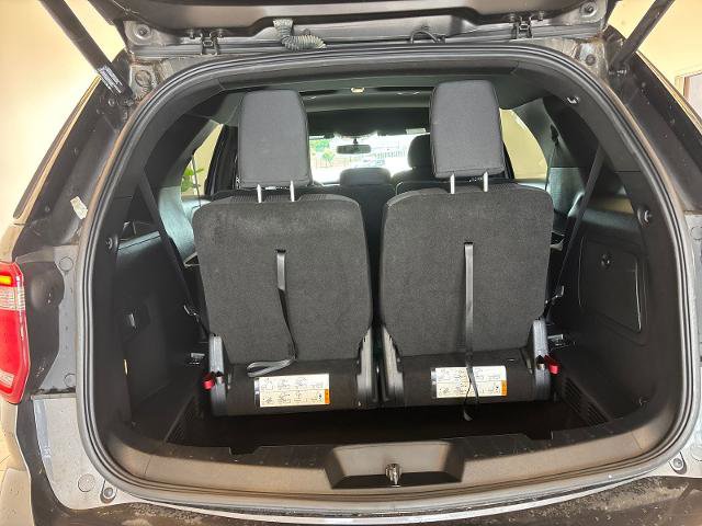 Certified 2017 Ford Explorer XLT w/ Equipment Group 201A FWD image 9