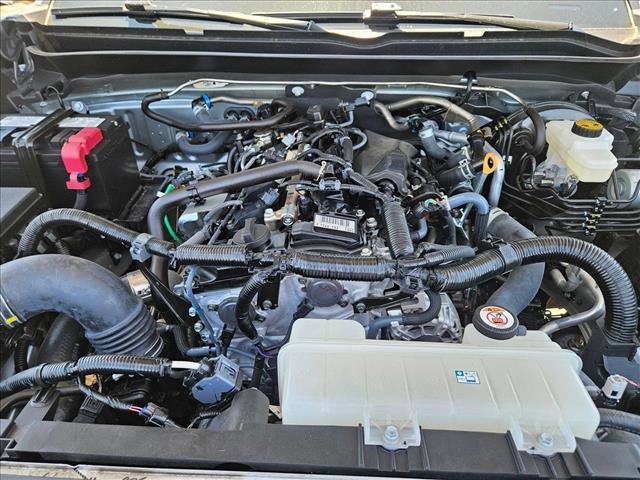 Used 2025 Toyota Tacoma SR5 AWD/4WD image 21
