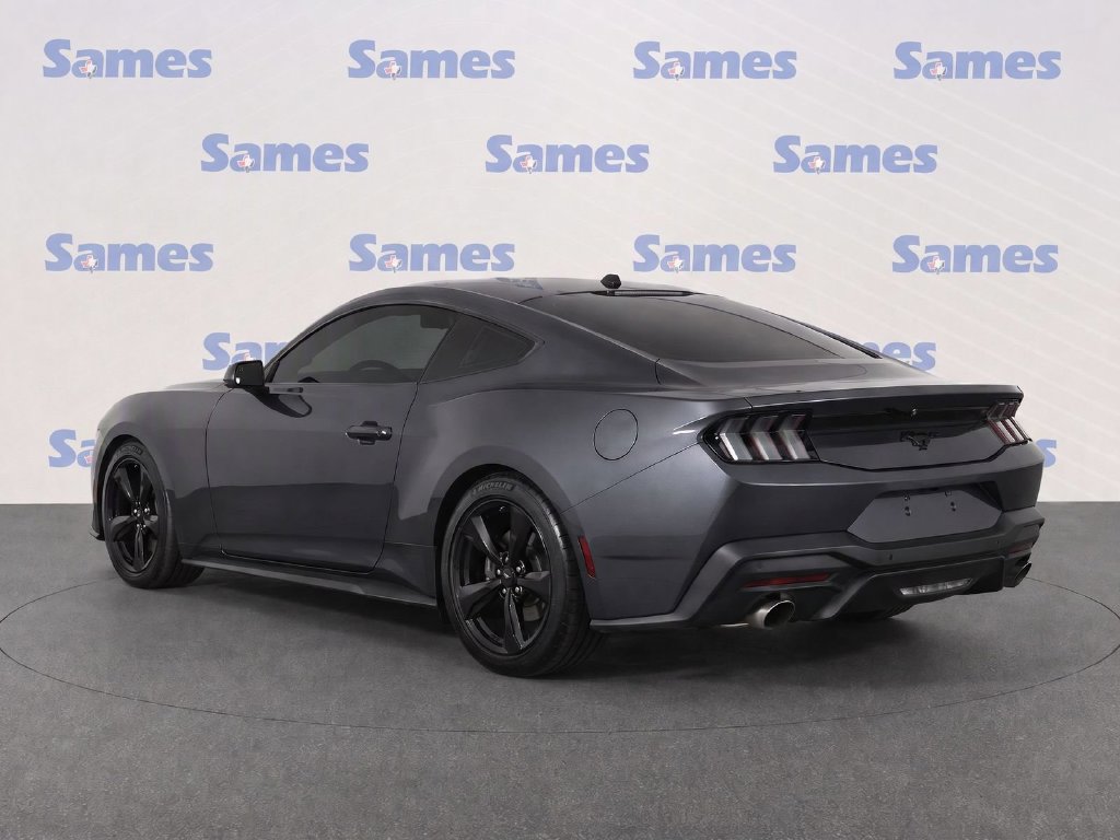 Certified 2022 Ford Mustang Coupe w/ Equipment Group 101A RWD image 4