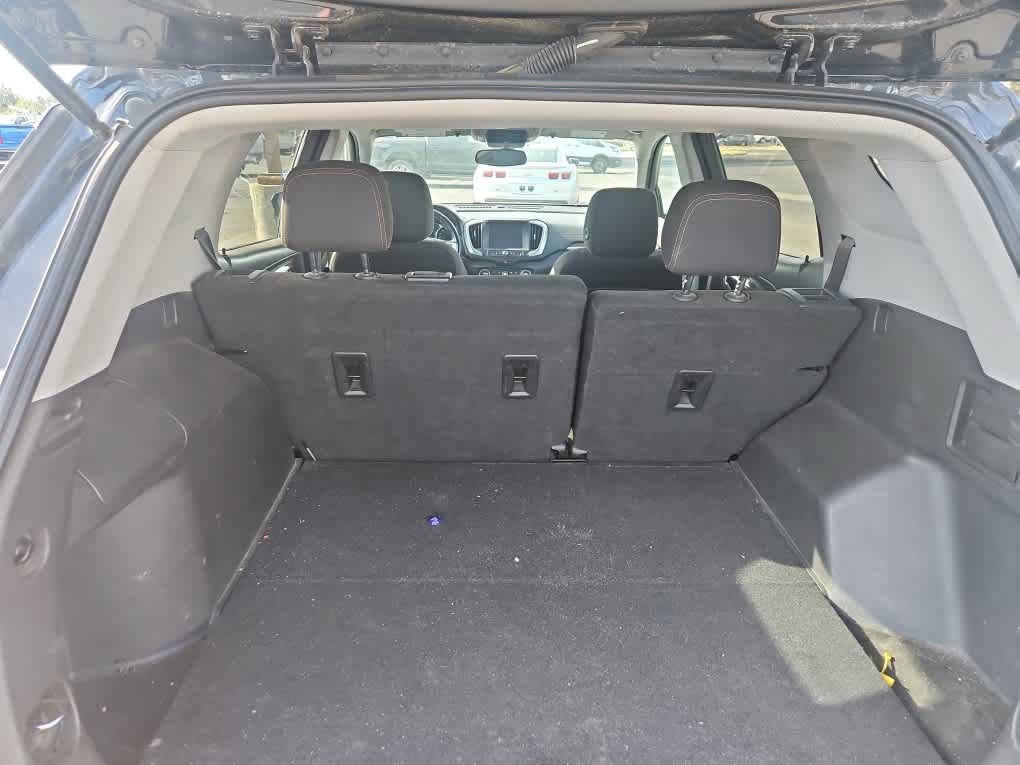 Used 2021 GMC Terrain SLE w/ Driver Convenience Package FWD image 8