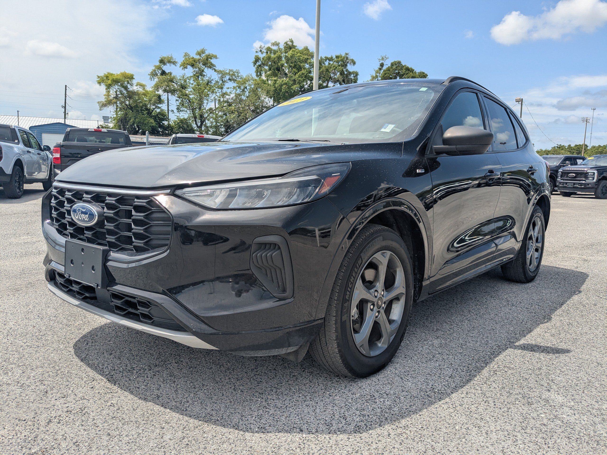Certified 2023 Ford Escape ST-Line w/ Tech Pack #1 AWD/4WD image 8