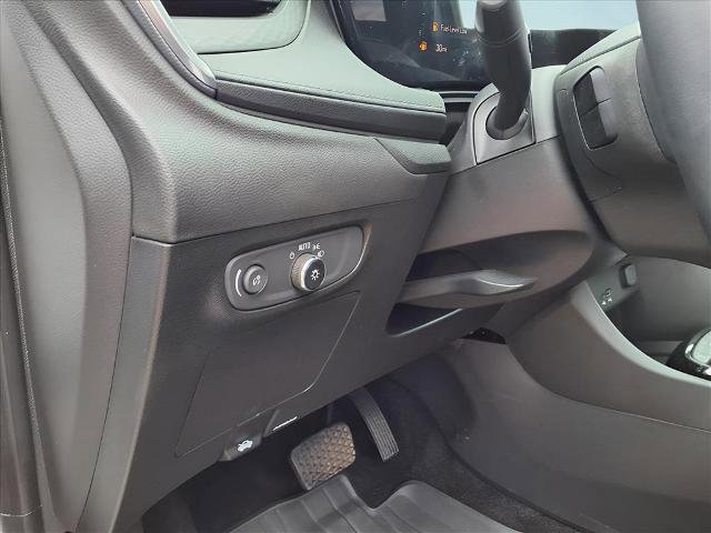 Used 2024 Buick Encore GX Sport Touring w/ Experience Buick Package image 9