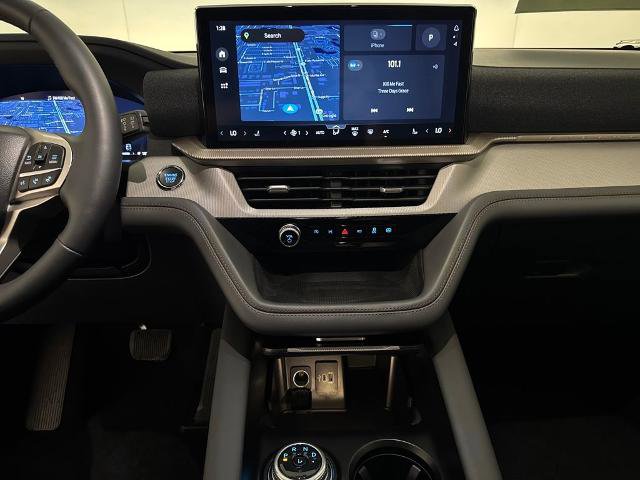 Certified 2025 Ford Explorer Active image 24