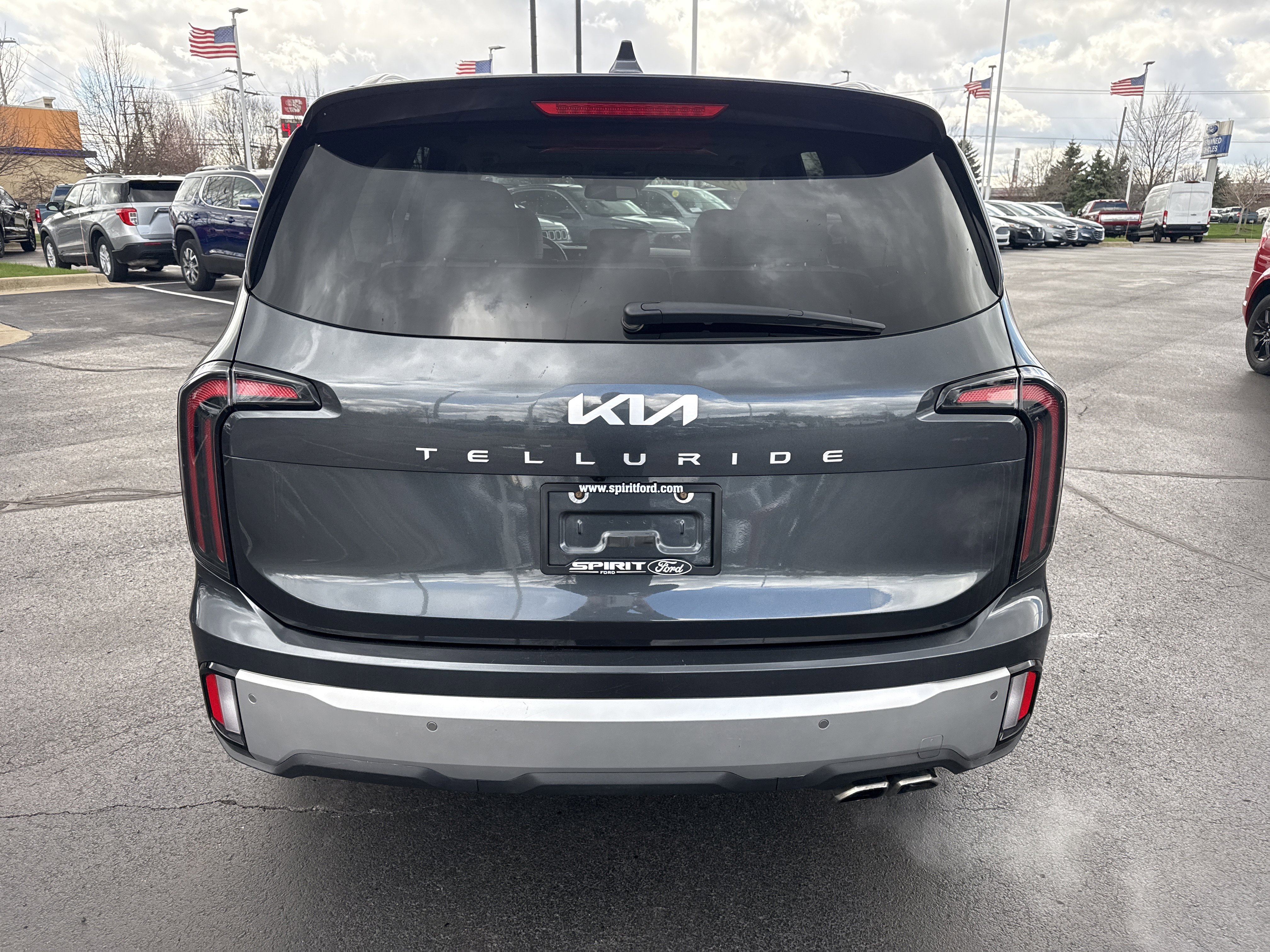 Used 2023 Kia Telluride FWD image 6