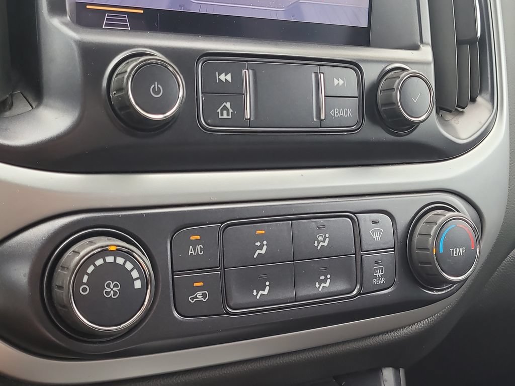Used 2019 Chevrolet Colorado LT w/ LT Convenience Package AWD/4WD image 17