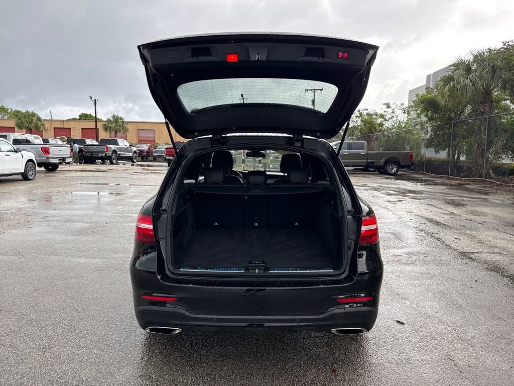 Used 2019 Mercedes-Benz GLC 300 image 28