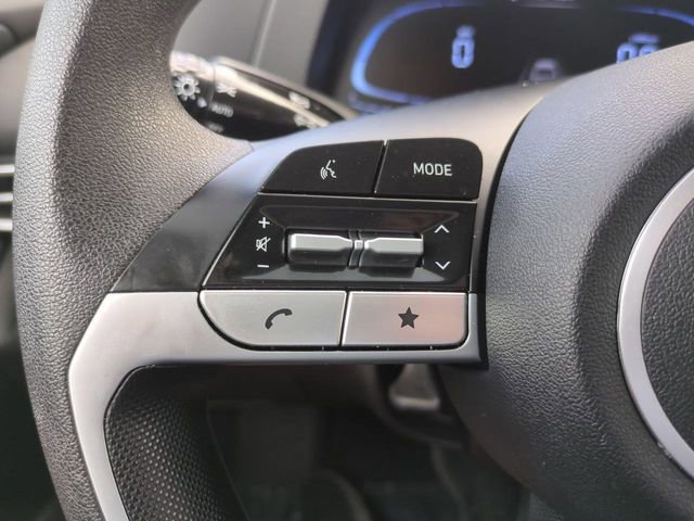 Used 2024 Hyundai Elantra SE image 21