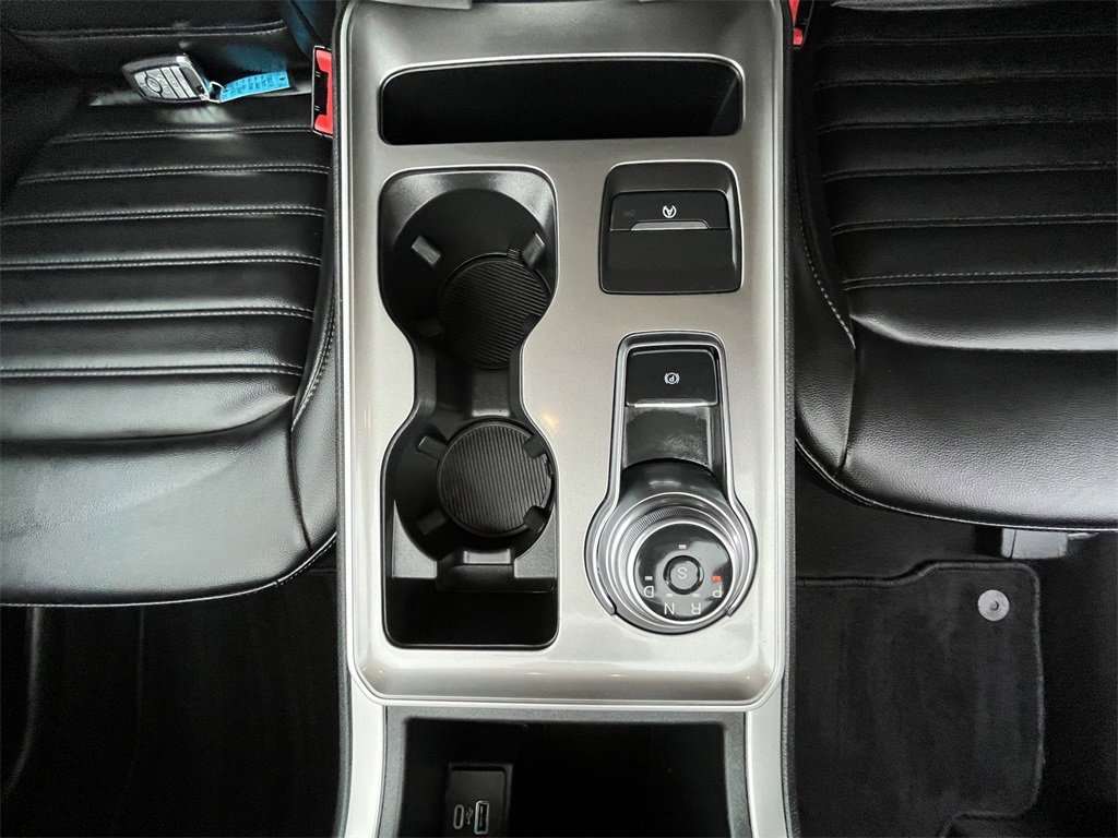 Certified 2024 Ford Edge SEL w/ Convenience Package image 11