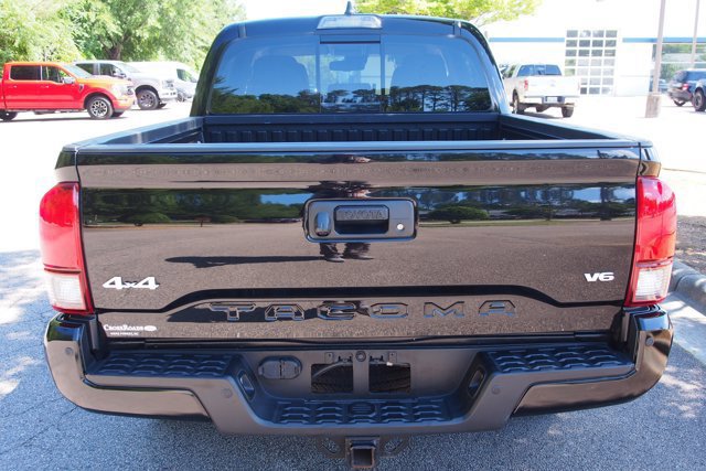 Used 2023 Toyota Tacoma SR5 AWD/4WD image 3
