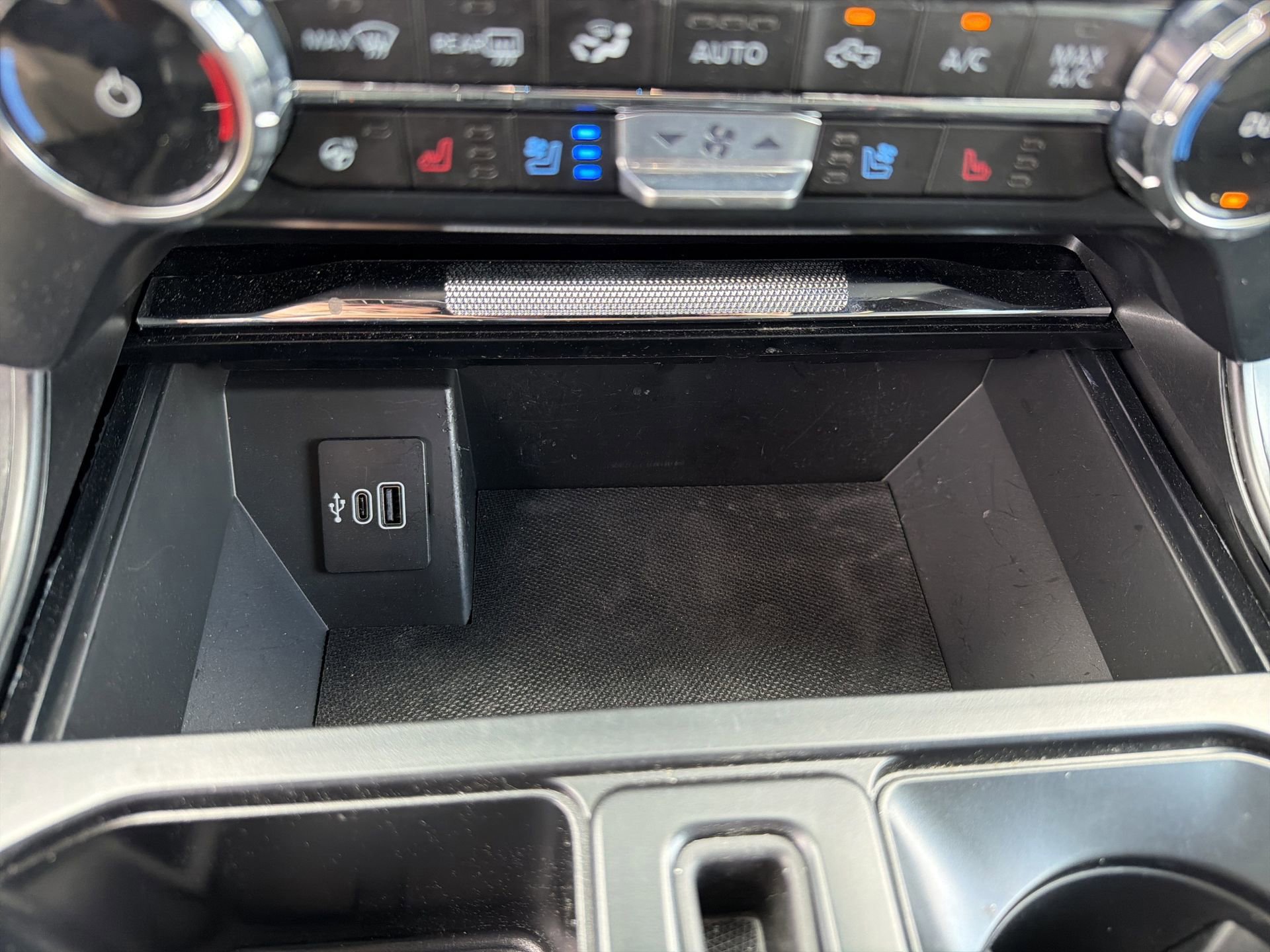 Certified 2025 Ford F150 Lariat w/ Equipment Group 501A Mid image 20