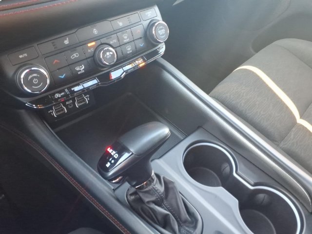Used 2025 Dodge Durango GT AWD/4WD image 21