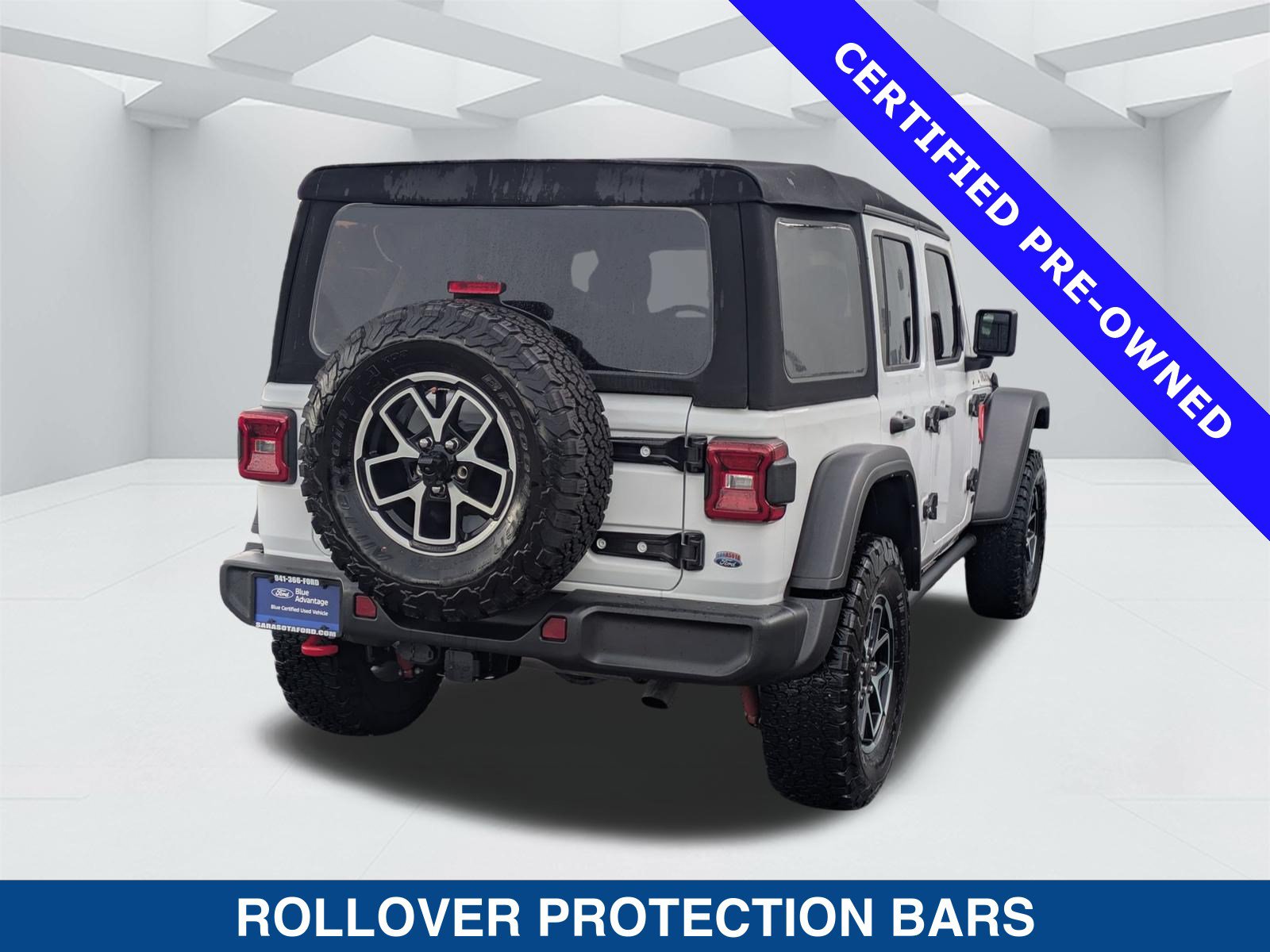 Used 2024 Jeep Wrangler Unlimited Rubicon AWD/4WD image 5