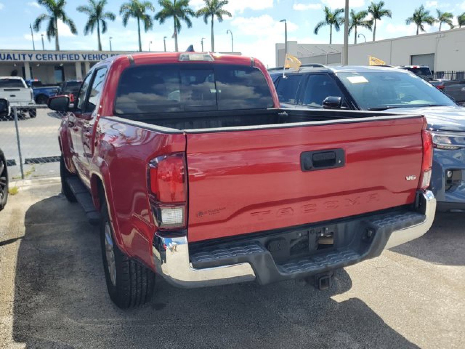 Used 2018 Toyota Tacoma SR5 image 6