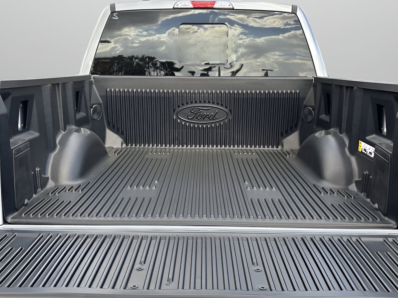 Certified 2025 Ford F150 XLT w/ Equipment Group 302A MID RWD image 16