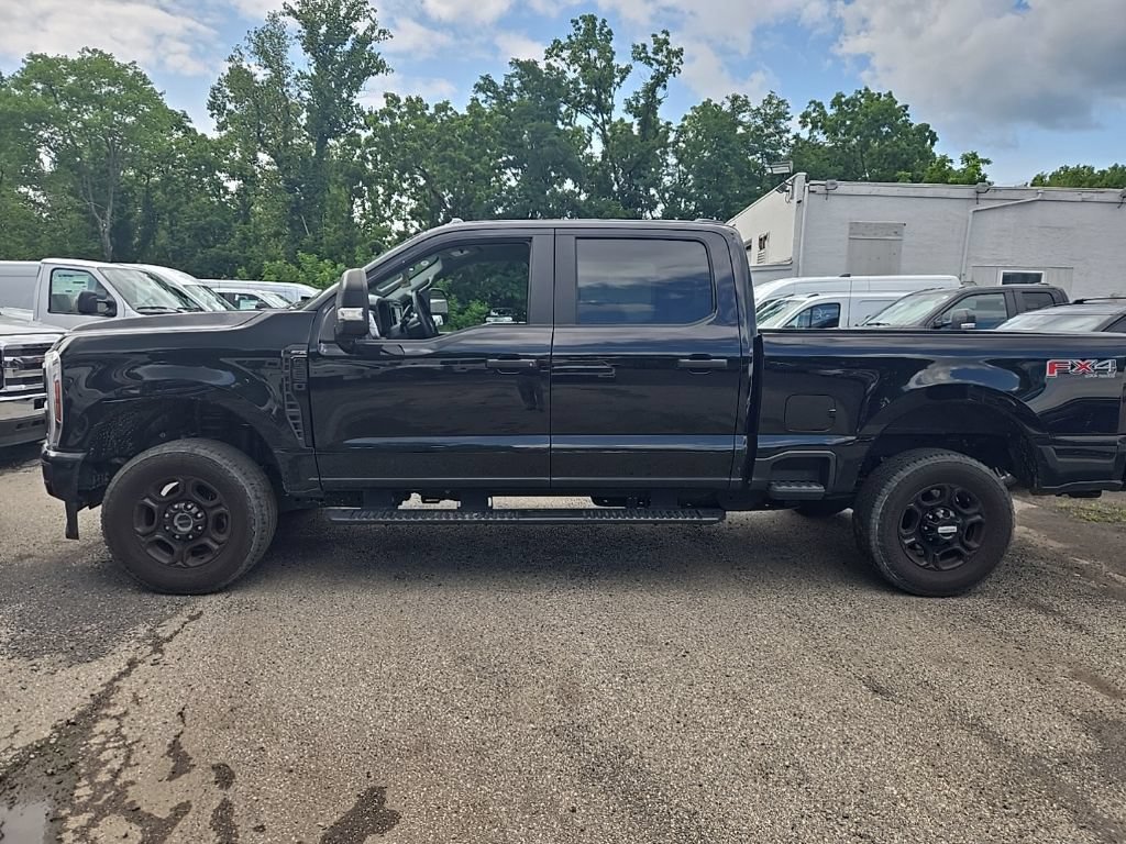 Certified 2024 Ford F250 XL w/ STX Appearance Package AWD/4WD image 12