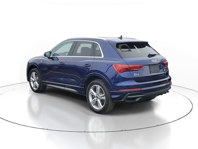 Used 2022 Audi Q3 2.0T Premium Plus w/ Premium Plus Package image 2