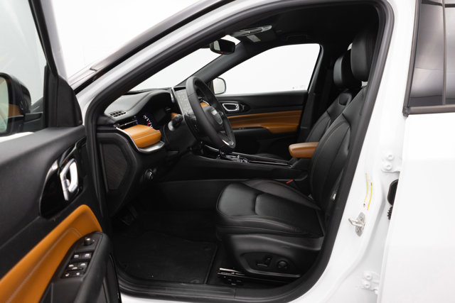 Used 2024 Jeep Compass Limited AWD/4WD image 20