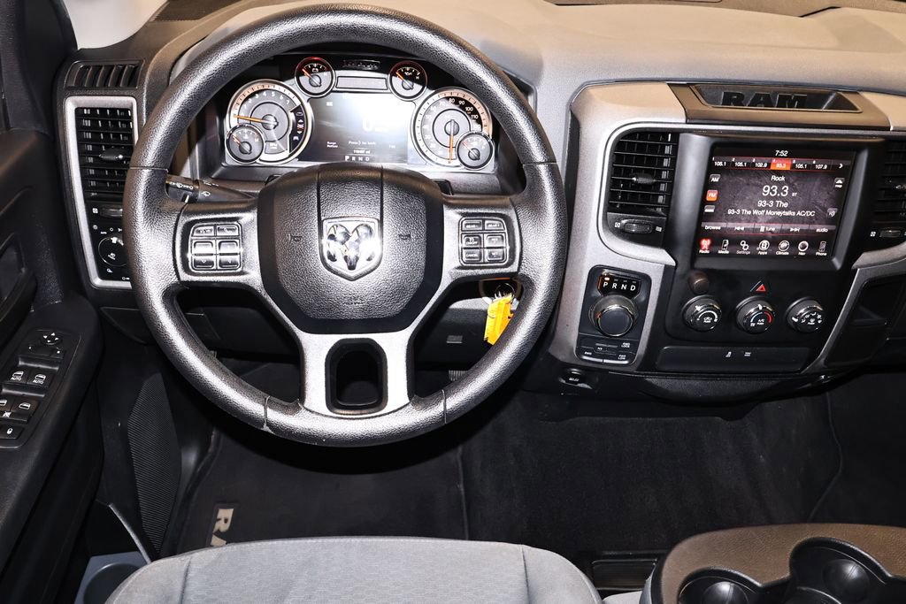 Used 2017 RAM 1500 Express w/ Black Ram 1500 Express Group AWD/4WD image 19