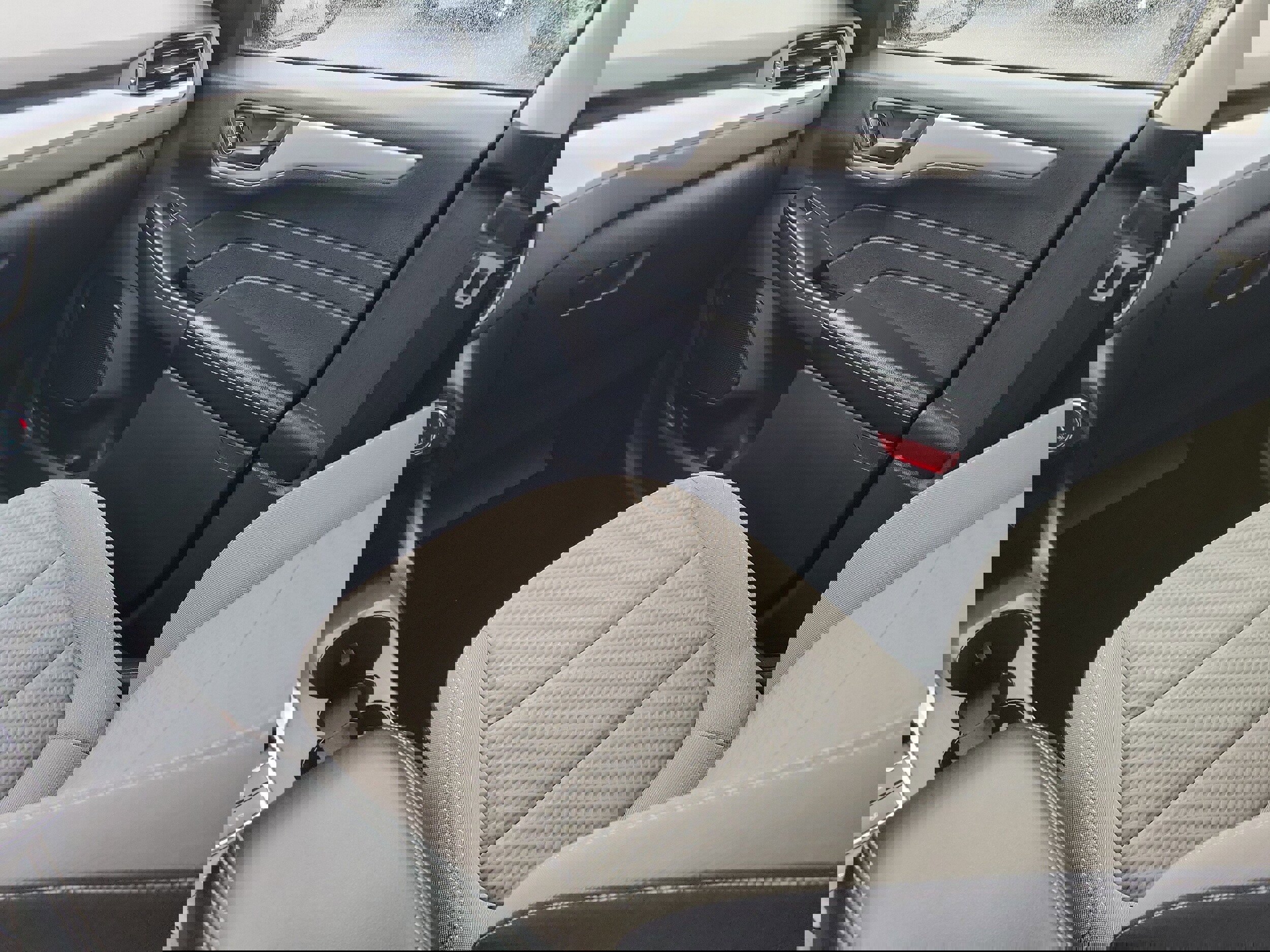 Certified 2022 Ford Escape SE w/ Convenience Package image 16