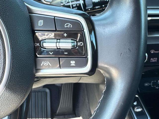 Used 2025 Kia Sorento S w/ Panoramic Sunroof Package FWD image 24