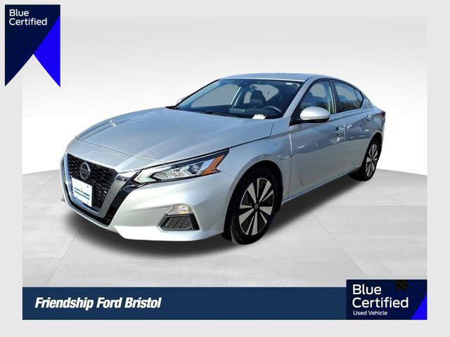 Used 2022 Nissan Altima 2.5 SV w/ SV Premium Package