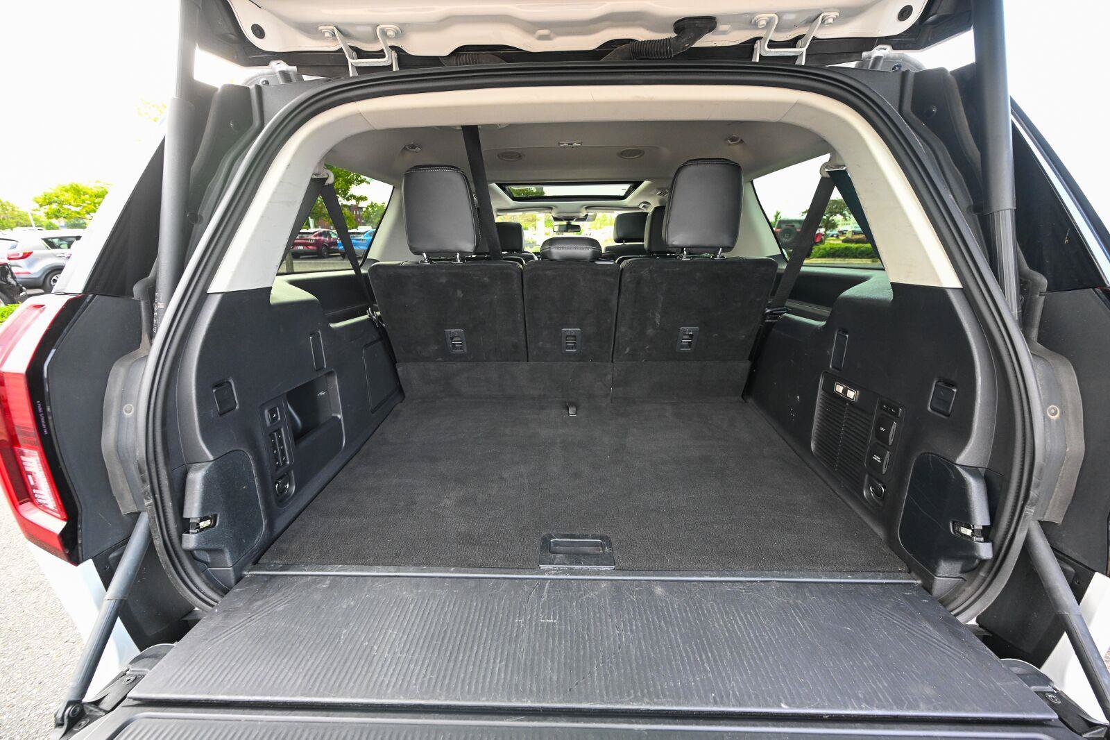 Certified 2025 Ford Expedition Max Platinum AWD/4WD image 16