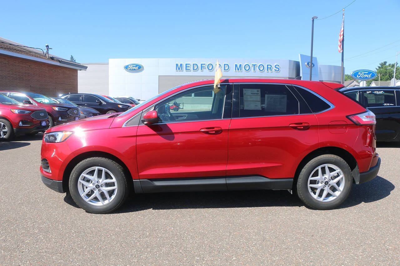 Certified 2023 Ford Edge SEL w/ Convenience Package AWD/4WD image 2