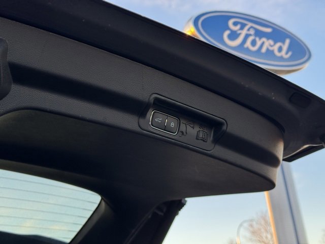 Certified 2025 Ford Explorer ST image 38