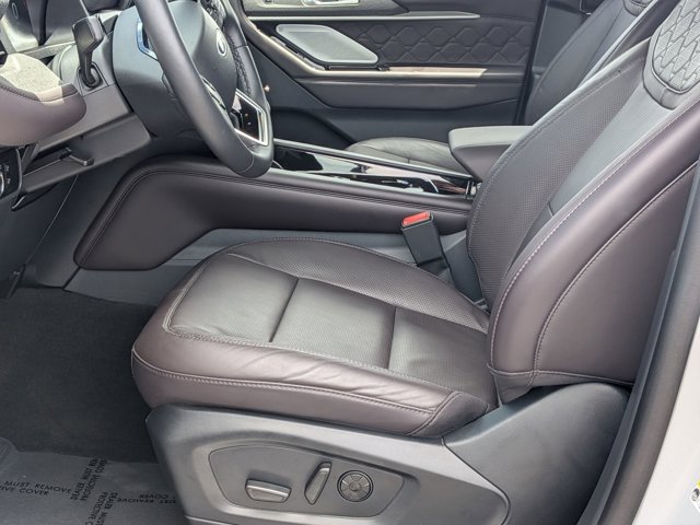 Certified 2026 Ford Explorer Platinum w/ LUX Leather Package AWD/4WD image 11