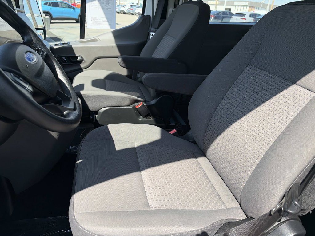 Certified 2024 Ford Transit 350 XLT RWD image 21