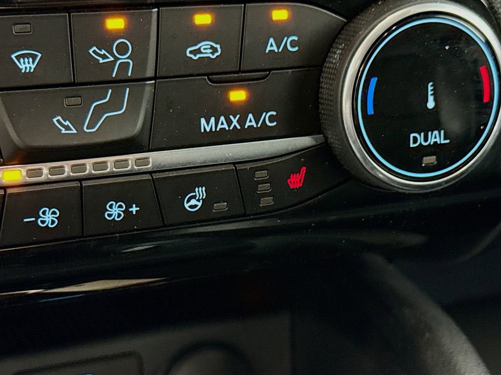 Certified 2022 Ford Escape SEL FWD image 22