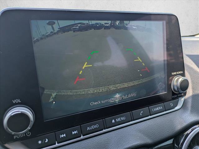 Used 2024 Nissan Sentra SR FWD image 13