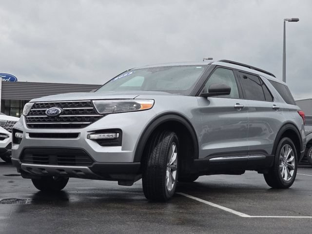 Certified 2023 Ford Explorer XLT w/ Equipment Group 202A AWD/4WD image 14