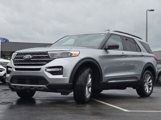 Certified 2023 Ford Explorer XLT w/ Equipment Group 202A AWD/4WD image 14