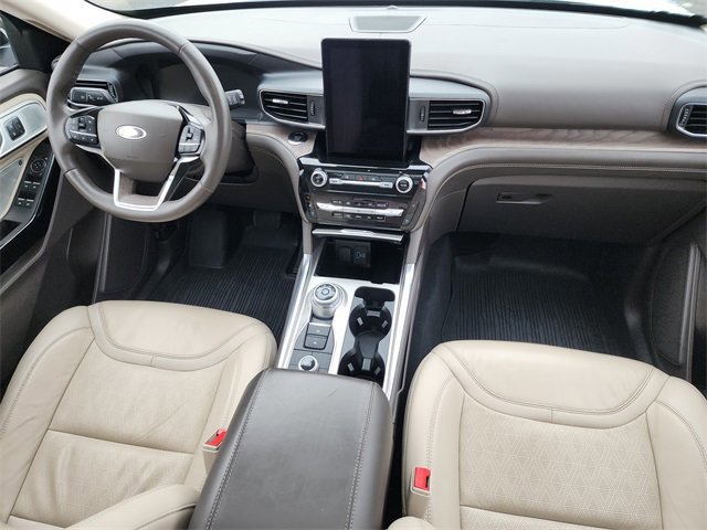 Certified 2022 Ford Explorer Platinum w/ Technology Package image 31