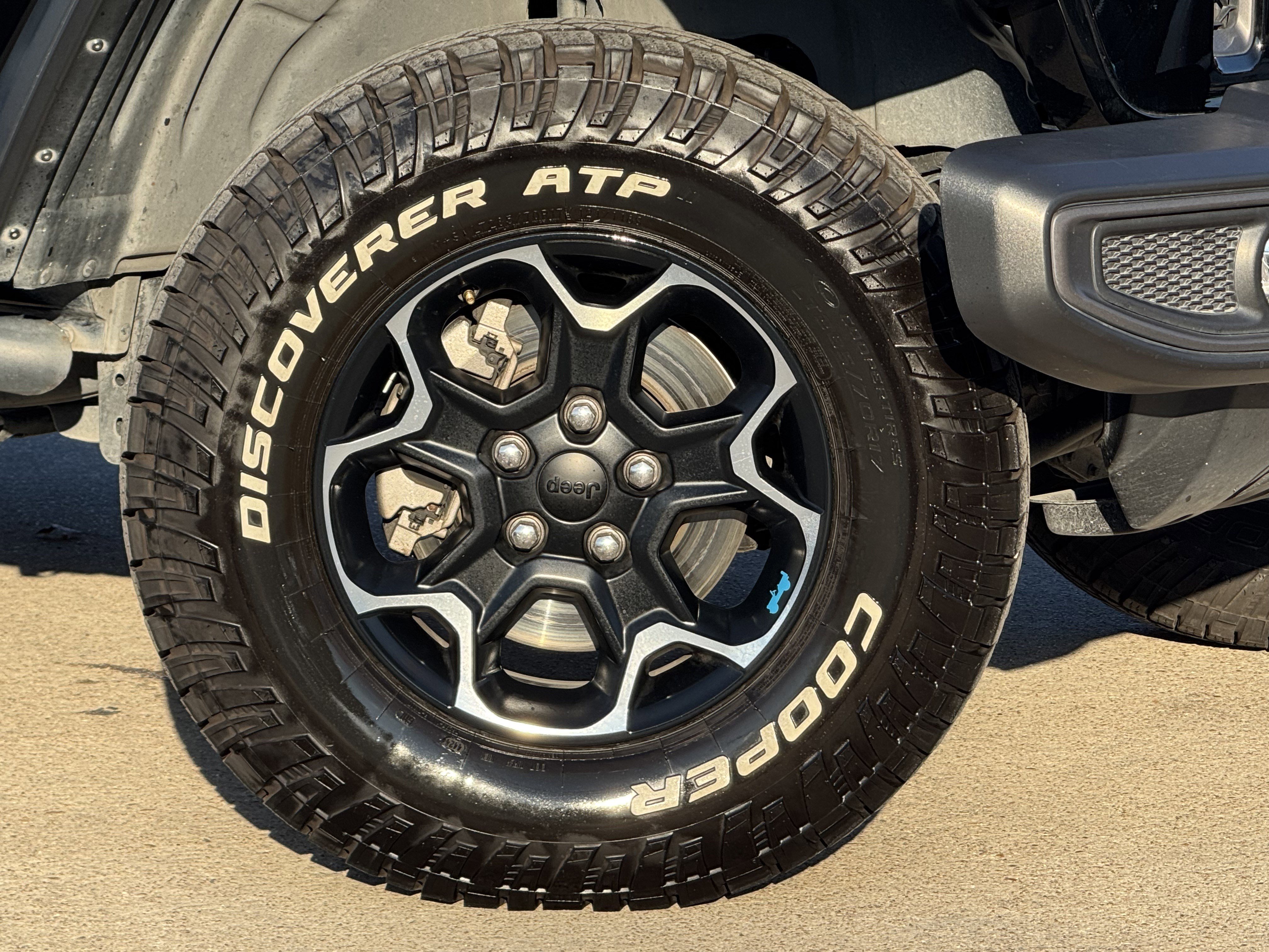 Used 2023 Jeep Wrangler Unlimited Rubicon 4xe w/ Safety Group image 6