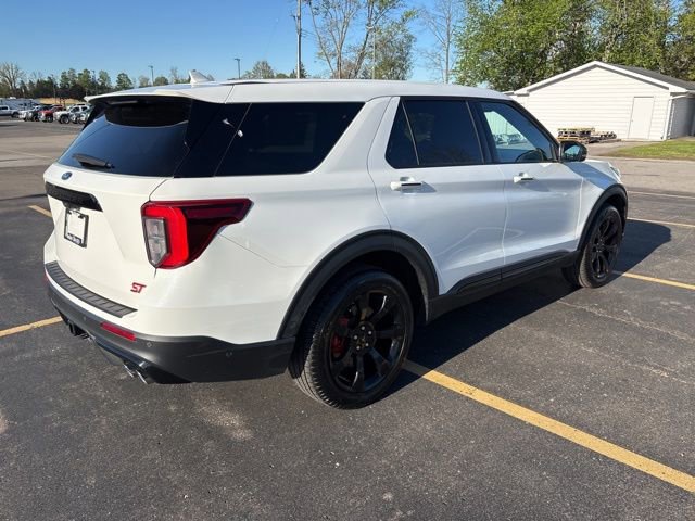 Certified 2022 Ford Explorer ST w/ Equipment Group 401A AWD/4WD image 3