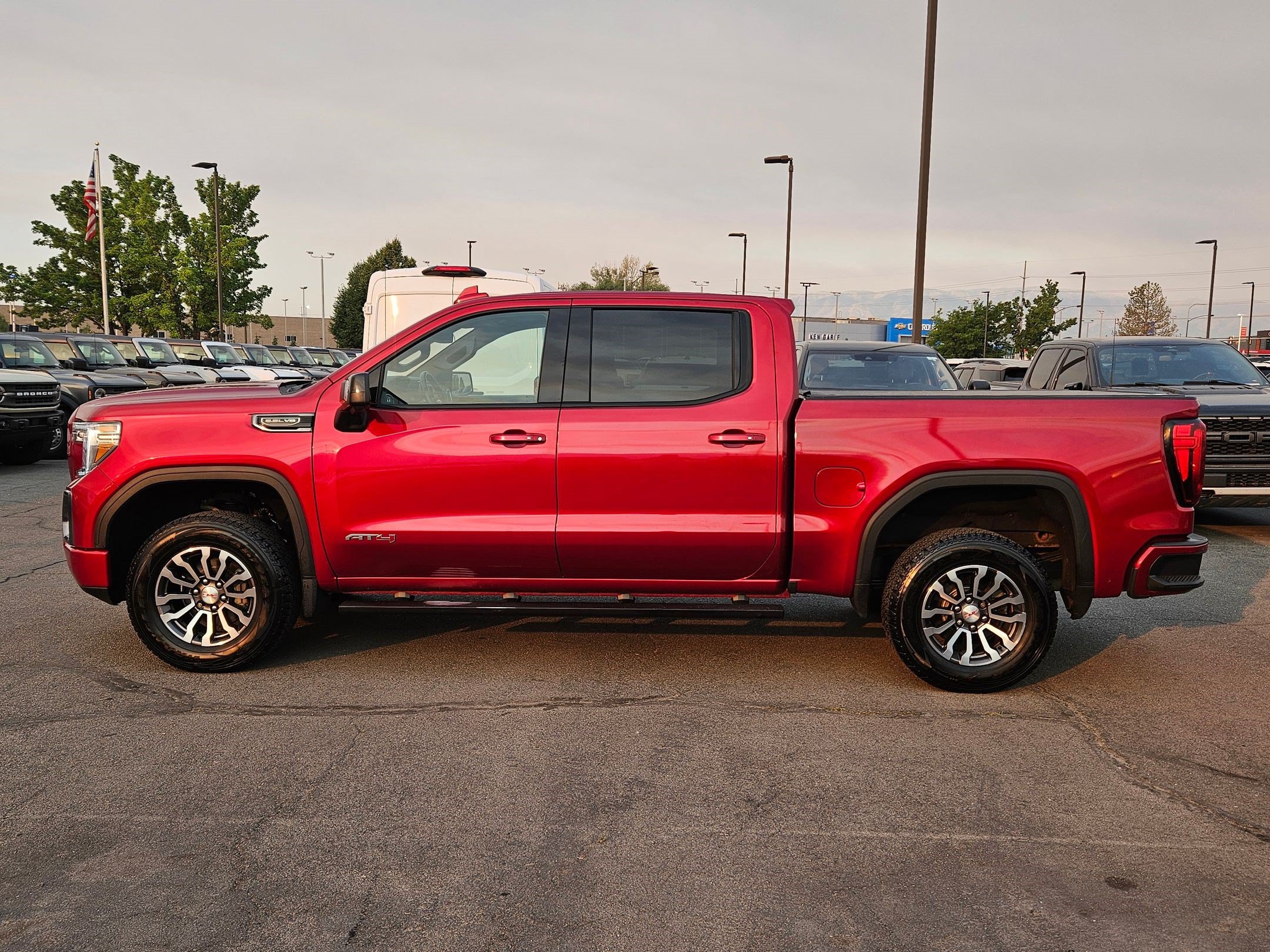 Used 2021 GMC Sierra 1500 AT4 AWD/4WD image 10