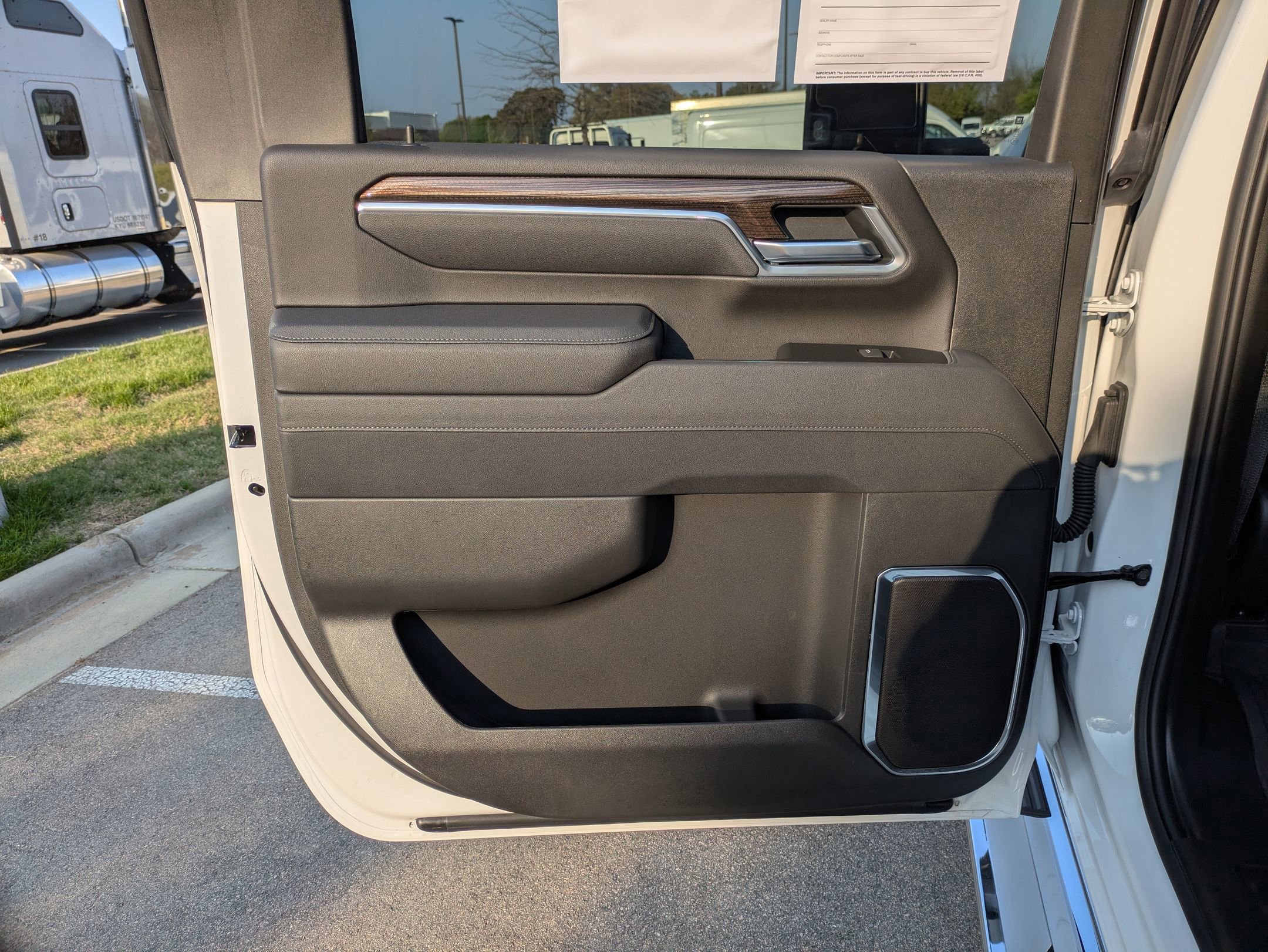 Used 2025 Chevrolet Silverado 2500 LT w/ All Star Edition image 28