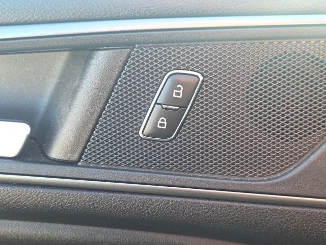 Certified 2024 Ford Edge SE w/ Black Appearance Package image 25