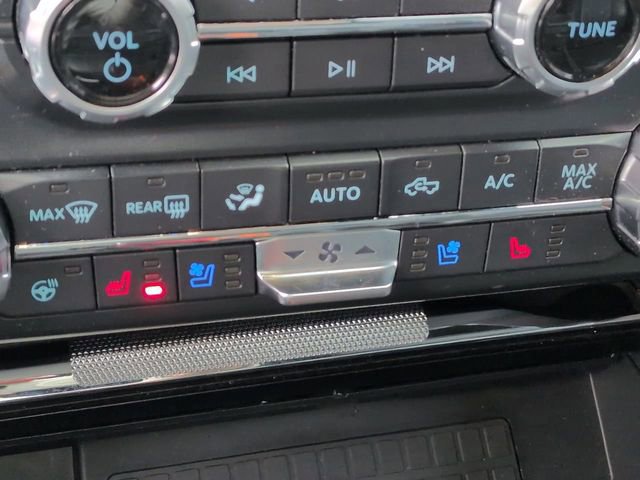 Certified 2022 Ford F150 Platinum w/ Equipment Group 701A High image 27