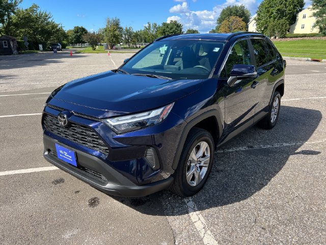 Used 2025 Toyota RAV4 XLE AWD/4WD image 5