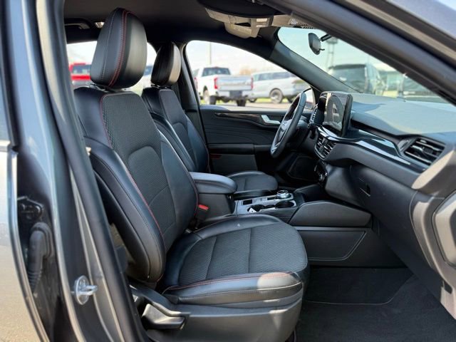 Certified 2023 Ford Escape ST-Line w/ Tech Pack #1 AWD/4WD image 15